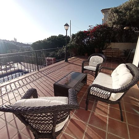 Apartamento En Villa Con Piscina Málaga Eksteriør bilde